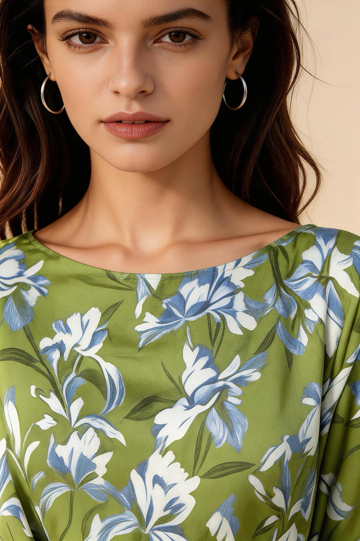 Vestido Largo Estampado Verde Oliva con Flores