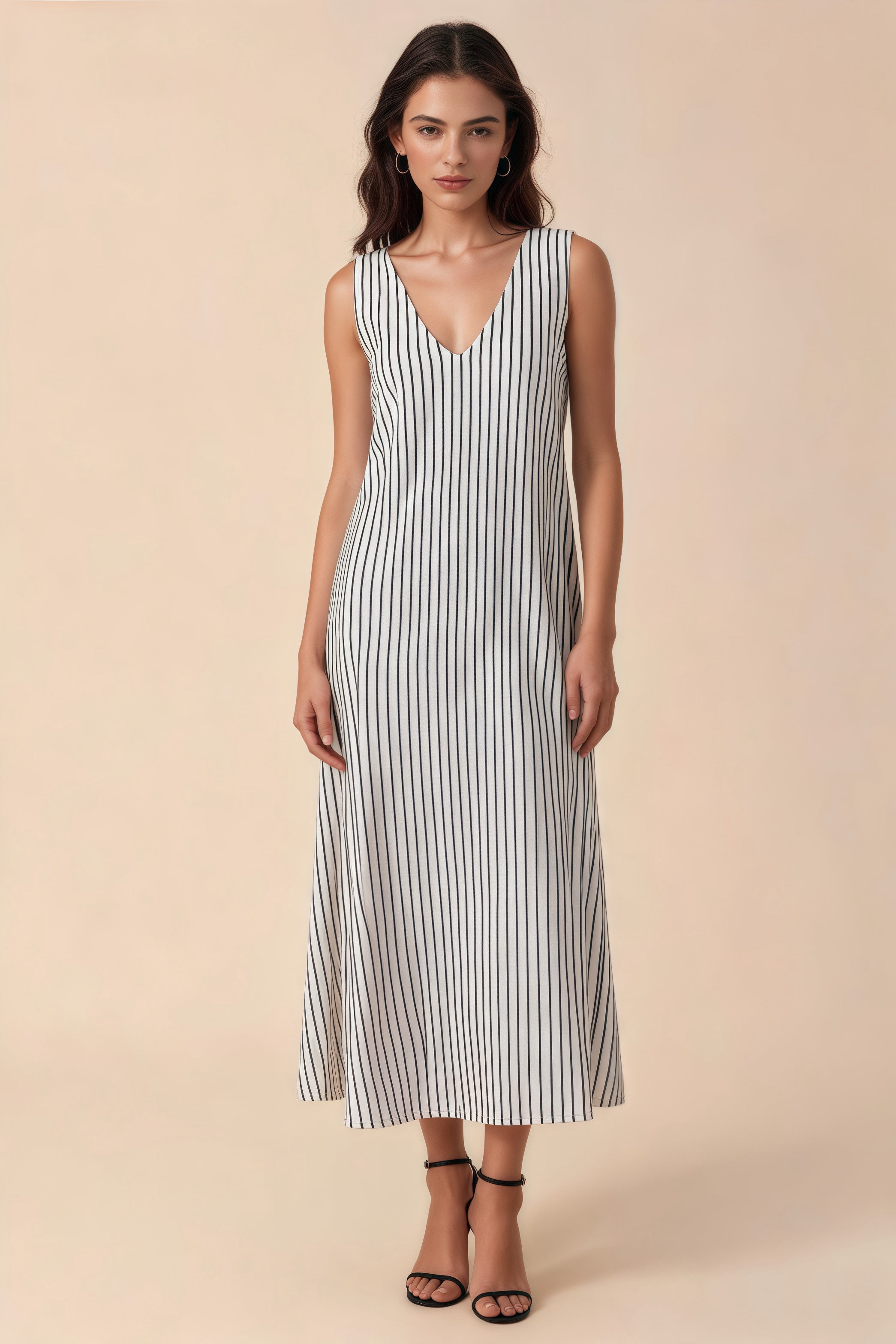 Vestido largo sin mangas de rayas finas blancas sobre negro, corte holgado para oficina y diario