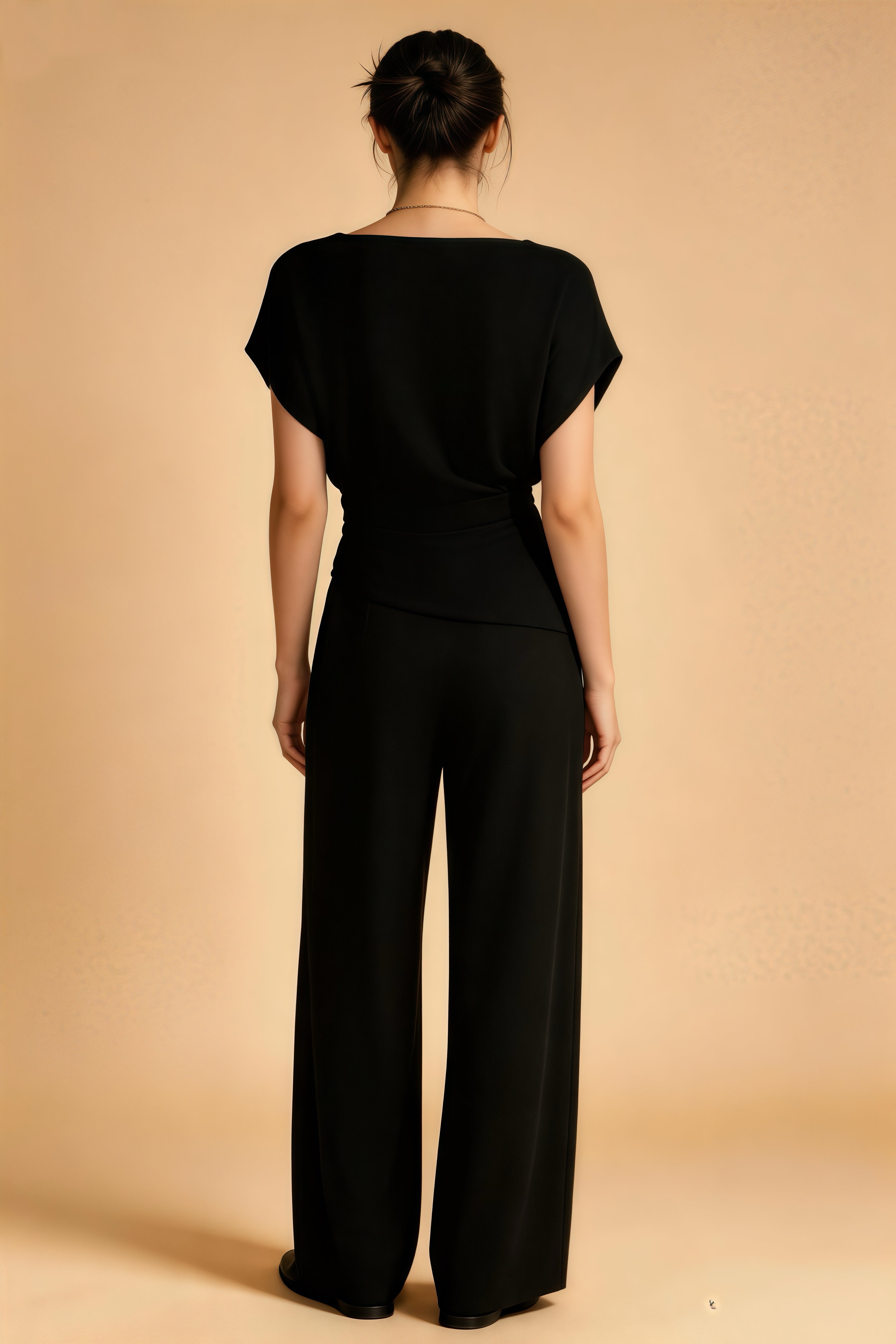 Conjunto de satén azul neblina elegante, pantalones anchos con cinturón asimétrico de falda inclinada