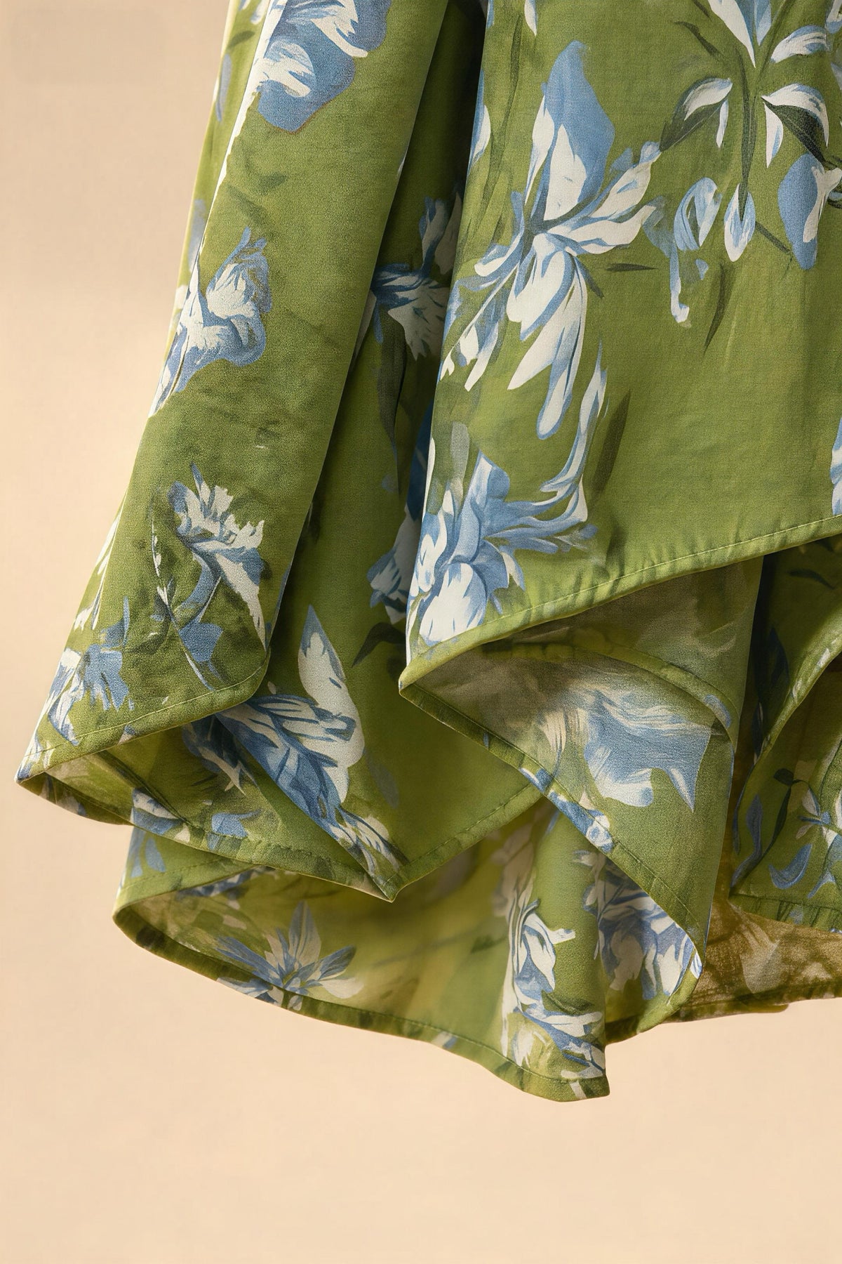 Vestido Largo Estampado Verde Oliva con Flores